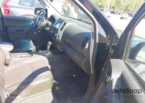 2015 Nissan Xterra Pro-4X/S/X z USA, uszkodzony, nr VIN 5N1AN0NW9FN668583